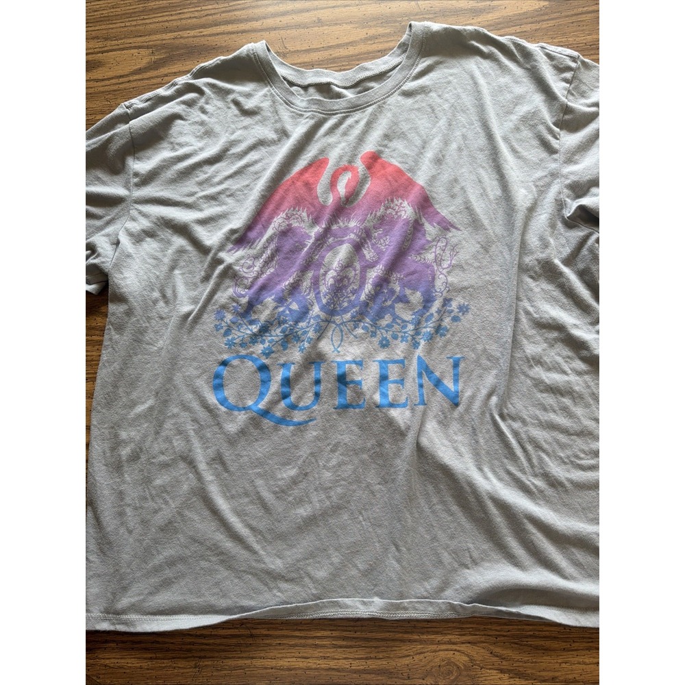 Time and Tru Queen Band Graphic T-Shirt Grey Crew Neck 3XL Short Sleeve (B)